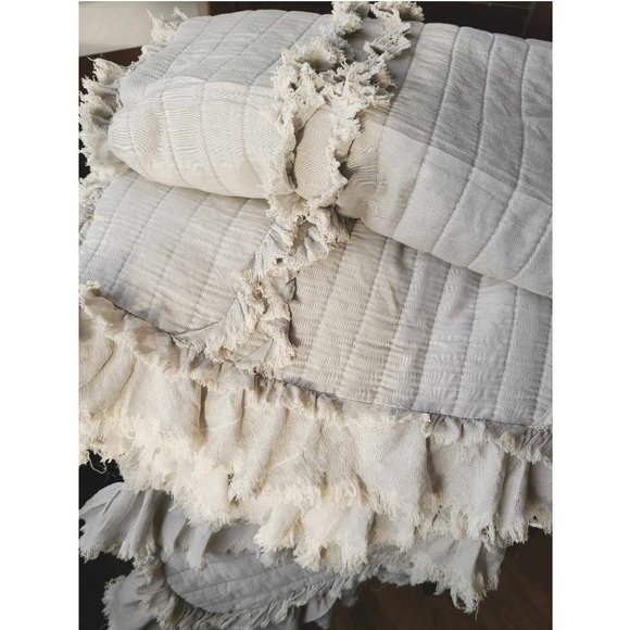 Farmhouse Throw Blanket Boho Cottage Decor Soft Decorative Beige Quilted Cover - Picture 7 of 13